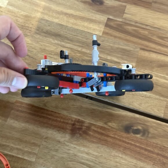 INCOMPLETE LEGO TECHNIC: Planet Earth and Moon in Orbit (42179) READ!! - Picture 10 of 16